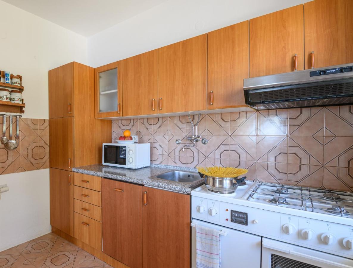 Apartment Mario - Veliki Stan Za Odmor - Terasa- Vrt - Bazen - Pogled More, Izoliran Orasac Exterior photo